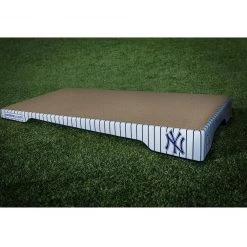 Pitching Mounds Pitch Pro 516 Portable Bullpen Platform 18 Pitching Mounds Pitch Pro 516 Portable Bullpen Platform